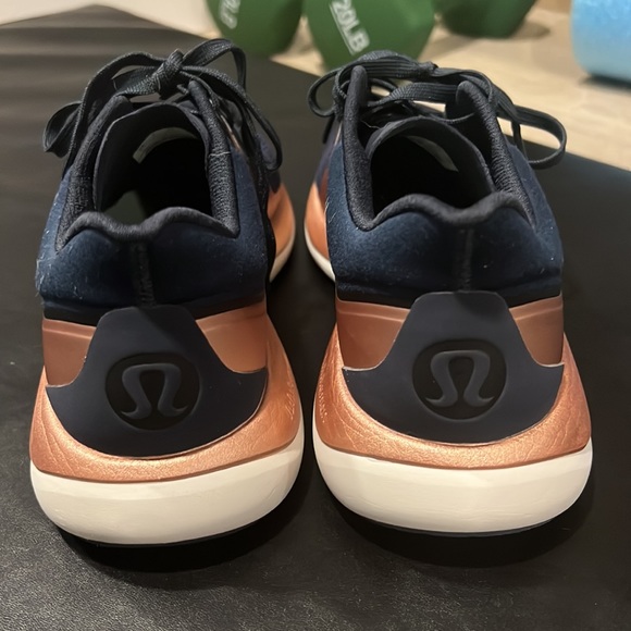 Chargefeel Low Women’s Workout Shoe - Picture 11 of 15